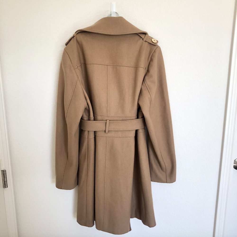 Kenneth Cole Camel Trench Coat (Size 16 FITS Size 14 - Picture 2 of 8